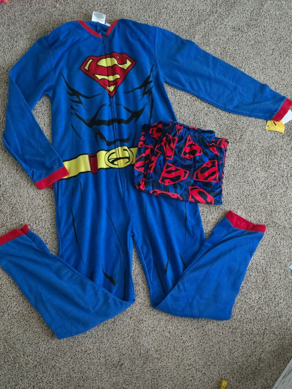 NEW- Superman Sz L ONZIE AND PANTS